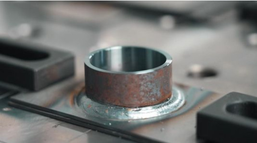 Комплекc роботизированной сварки на основе кобота