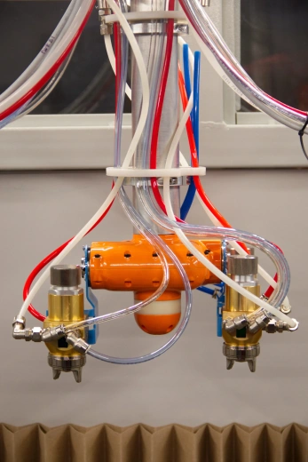 Малярная машина с ЧПУ для окраски межкомнатных дверей