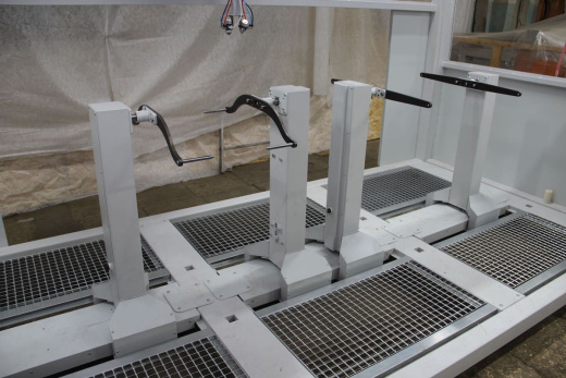 Малярная машина с ЧПУ для окраски межкомнатных дверей